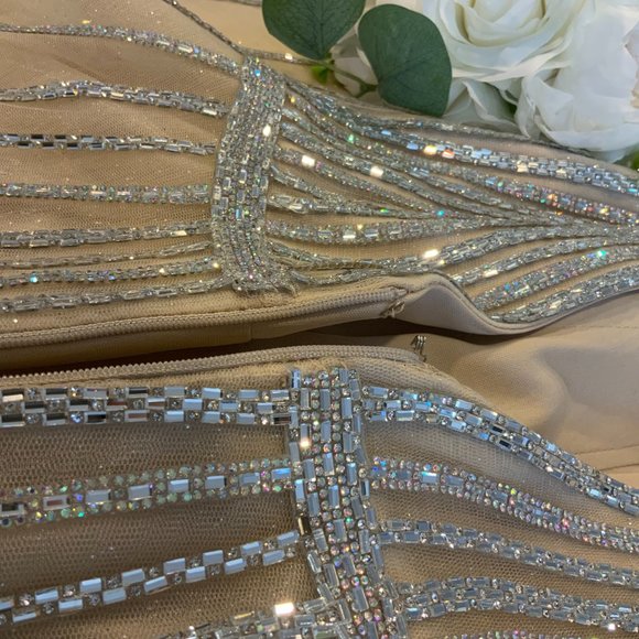 GODDESS - Picture 11 of 16